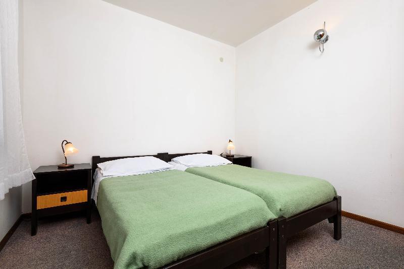 Apartment Medena Трогир Экстерьер фото
